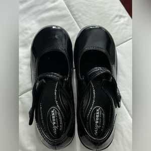 Easy Works By Easy Street Womens Letsee Mary Jane Shoes. Size 9 W.